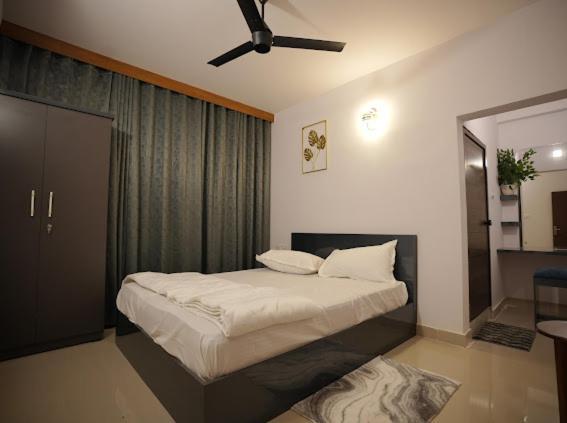 Hotel Le Marina Residency Kozhikode Zewnętrze zdjęcie